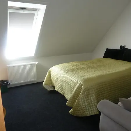Give Bed & Breakfast Frühstückspension